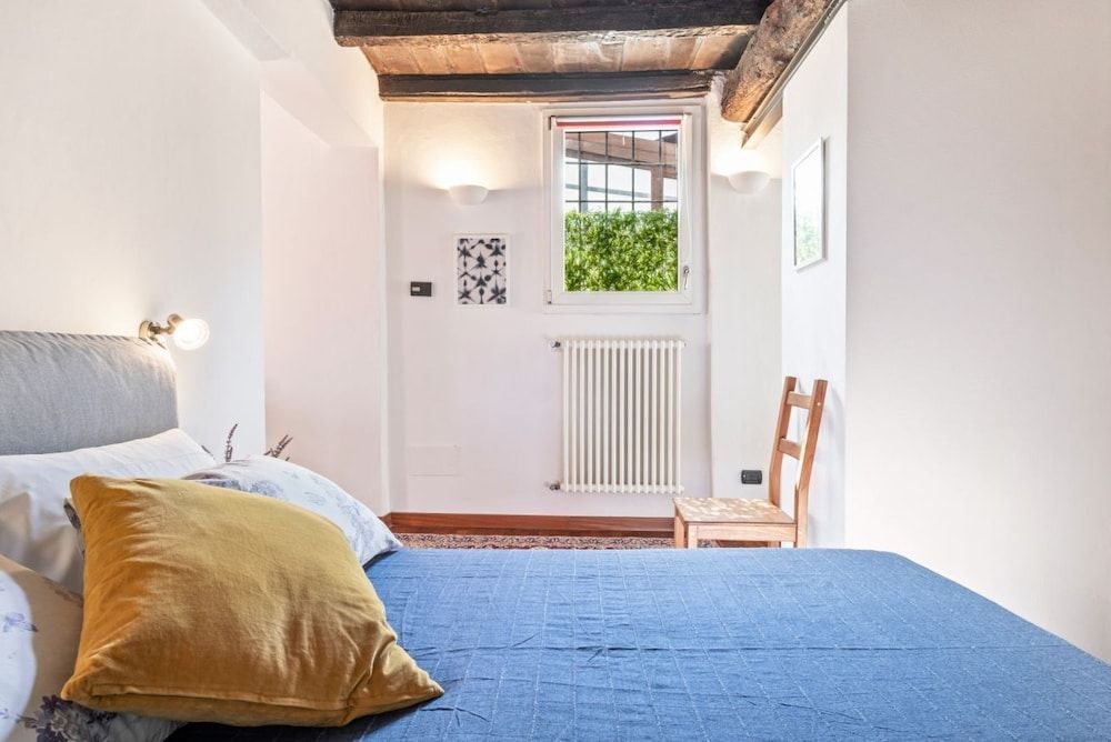 undefined Piazza dei Tribunali Apartment 5