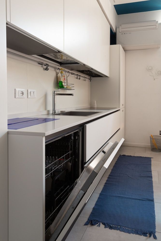 undefined Via Acri 5