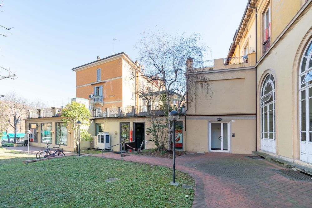 undefined HouSmart San Mamolo 6 2