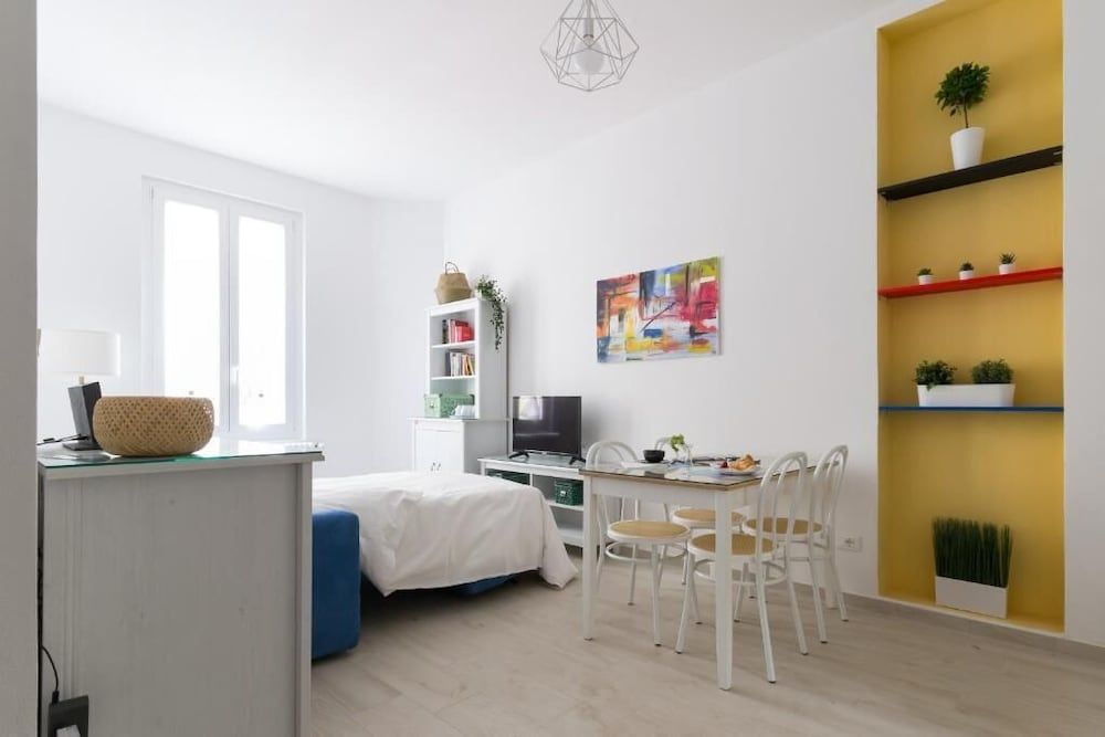 HouSmart Vicolo Bolognetti Apartment 10