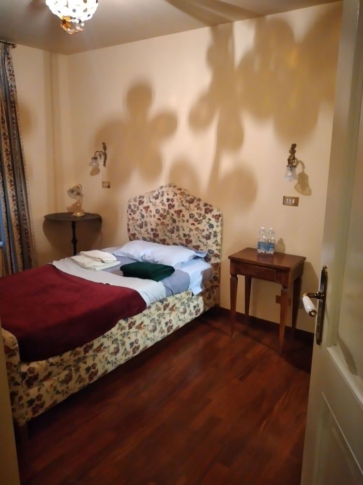 undefined Room in Apartment - Room With Private Bathroom In Bologna In The Center