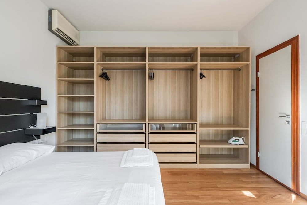 Tagliacozzi Suite Condo, Ensuite 5