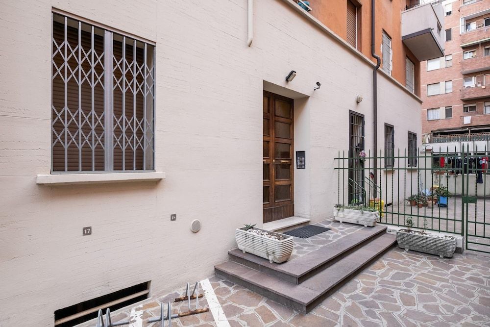 undefined Porta Mascarella Apartment by Wonderful Italy 2