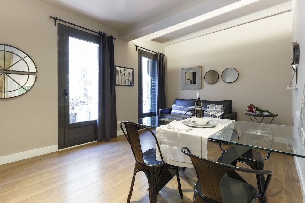 AinB Eixample Miró Apartments Standard Apartment, 2 Bedrooms, Kitchen, City View 33