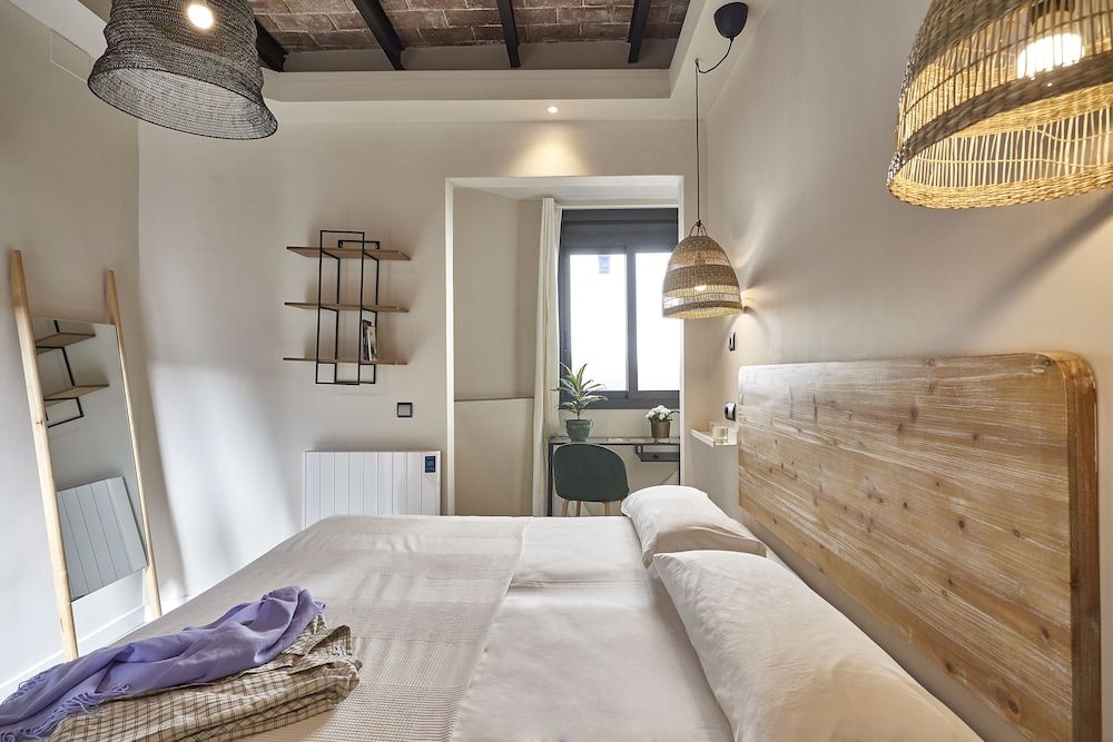 AinB Eixample Miró Apartments Apartment, Terrace 4