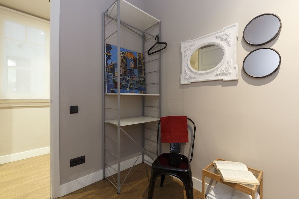 AinB Eixample Miró Apartments Standard Apartment, 2 Bedrooms, Kitchen, City View 26