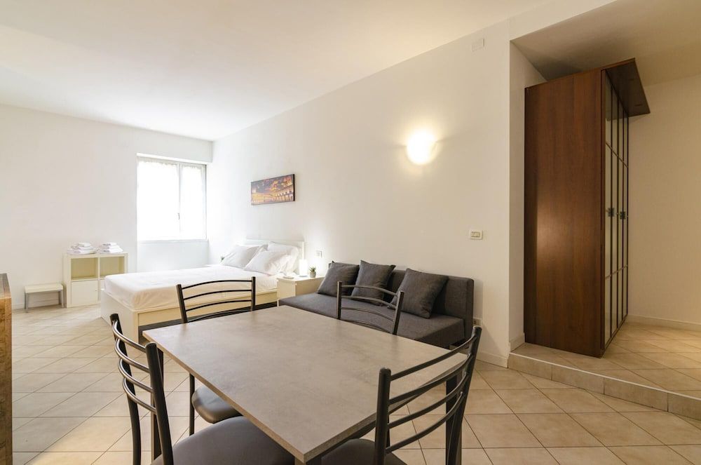 undefined Appartamento a Pochi Passi da Palazzo Pallavicini 7