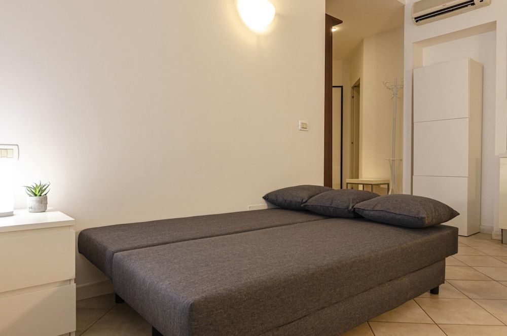 undefined Appartamento a Pochi Passi da Palazzo Pallavicini 9