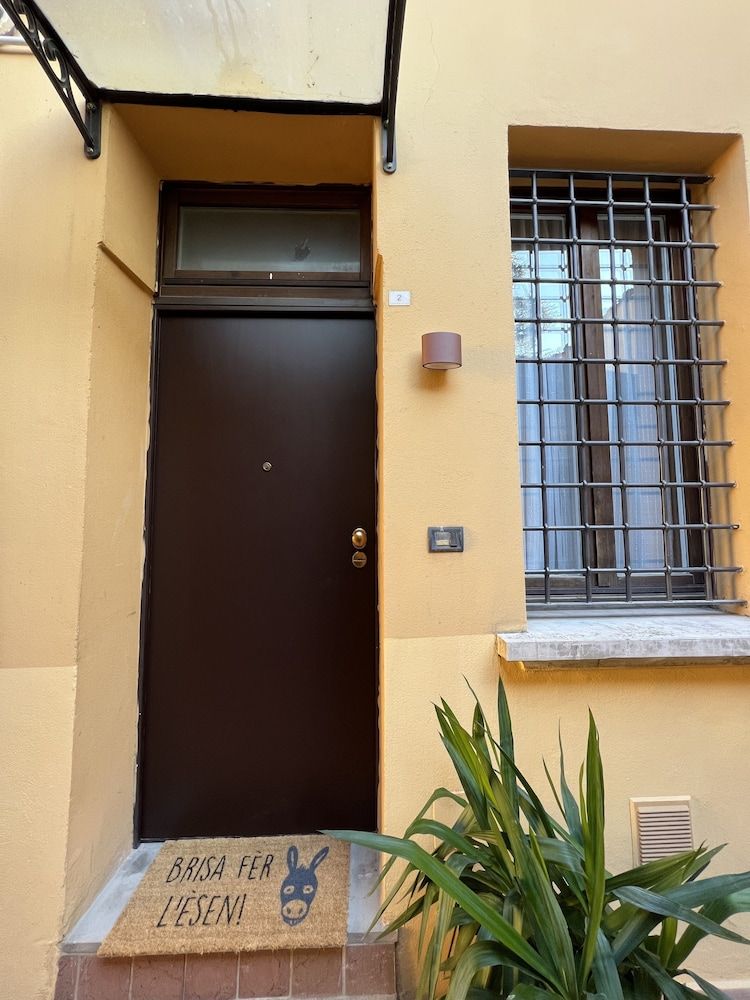 undefined HouSmart Senzanome 9-3