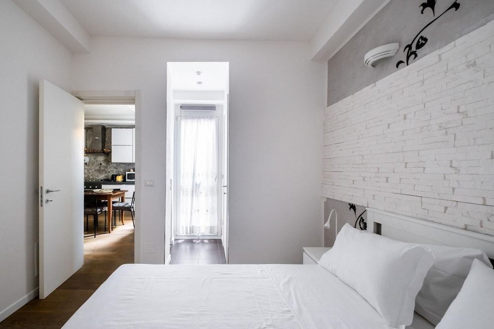 undefined XVI Charm Apartment by Wonderful Italy 10