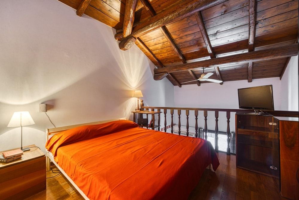 undefined Piazza Maggiore Duplex Apartment by Wonderful Italy 7