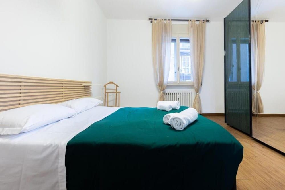 undefined Lame - Shortholidays 4