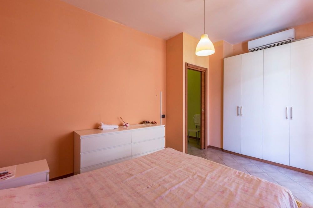 undefined Dossetti in Bologna With 1 Bedrooms and 1 Bathrooms