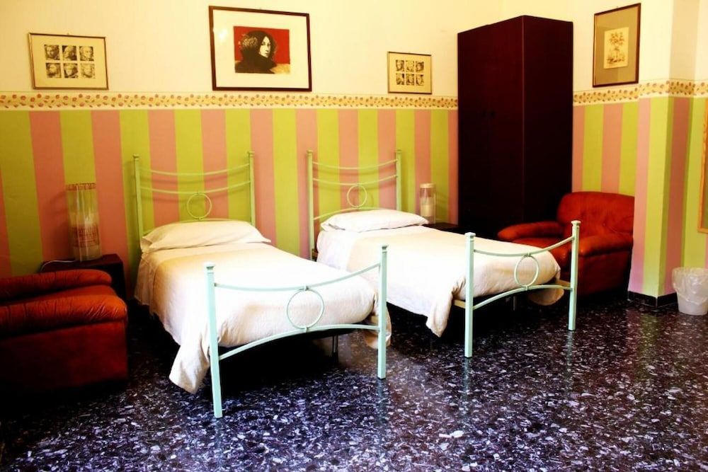 undefined Casa Della Zia - Camera Spiritosa 9