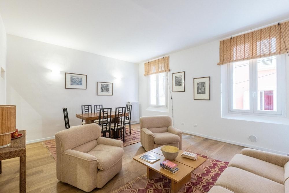 undefined Simon Bologna in Bologna 4