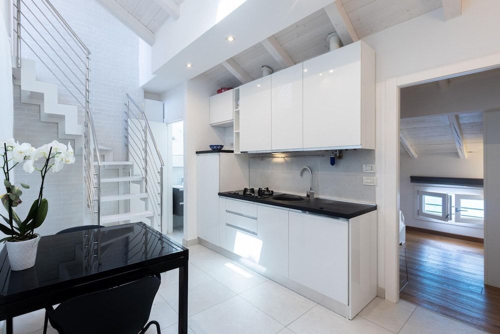 undefined Asinelli in Bologna With 1 Bedrooms and 1 Bathrooms 6