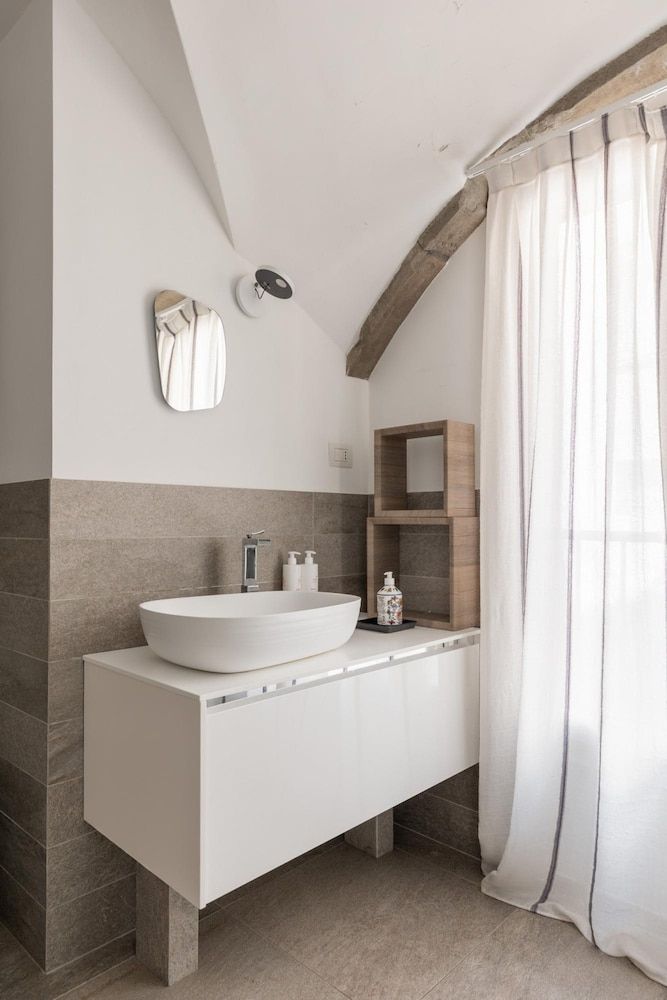 Santo Stefano 13 - Quadrilocale Elegante Apartment 13