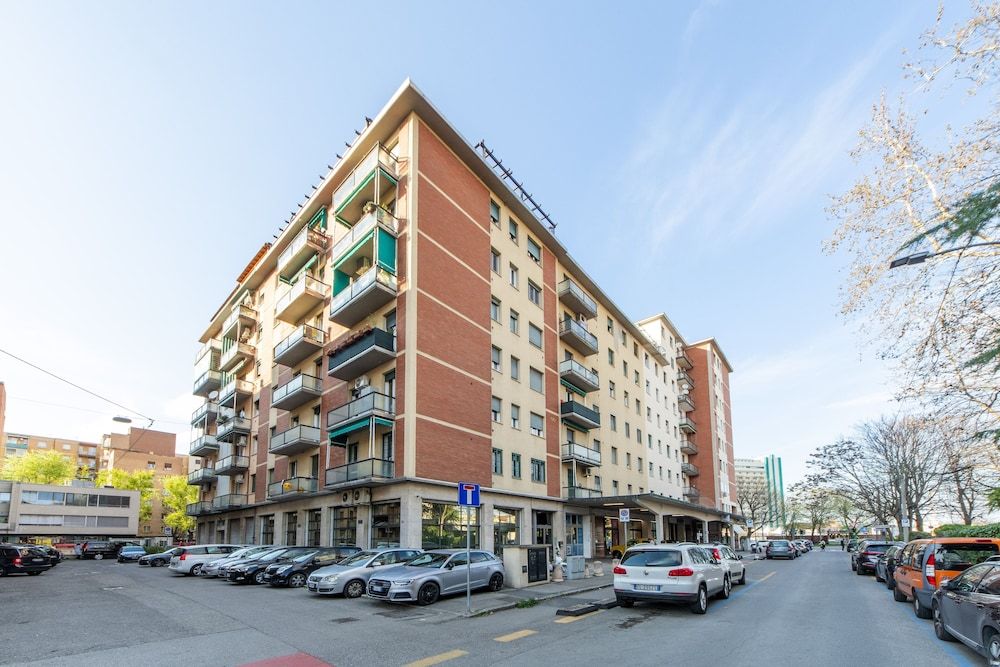 undefined HouSmart Cimabue 1 5