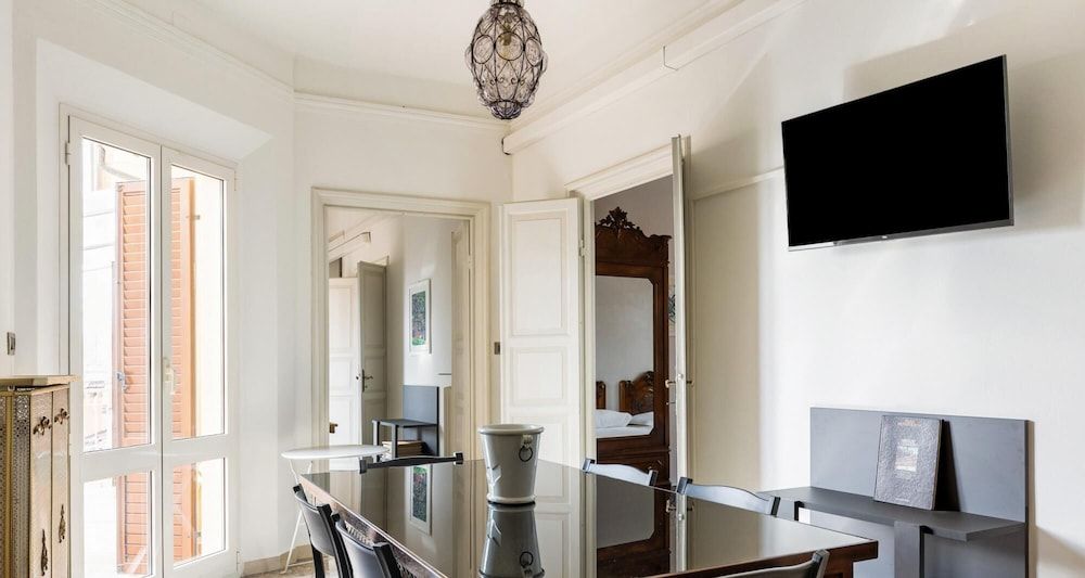 Irnerio 17 - Irnerio Apartments - Black Widow Apartment 16