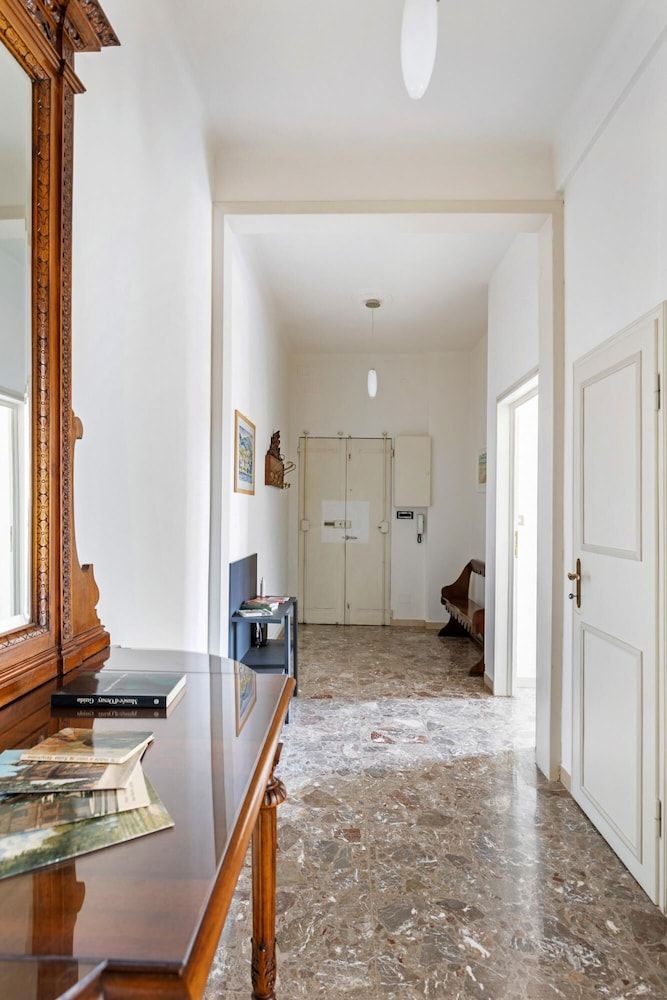 Irnerio 17 - Irnerio Apartments - Black Widow Apartment 13