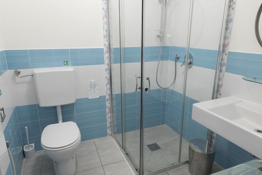 BuonHotel Bologna Centro Comfort Triple Room, Multiple Beds, Non Smoking 3