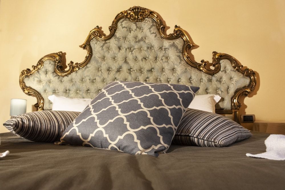 B&B Gran Suite Piazza Maggiore Double Room, Shared Bathroom (Due Torri) 2