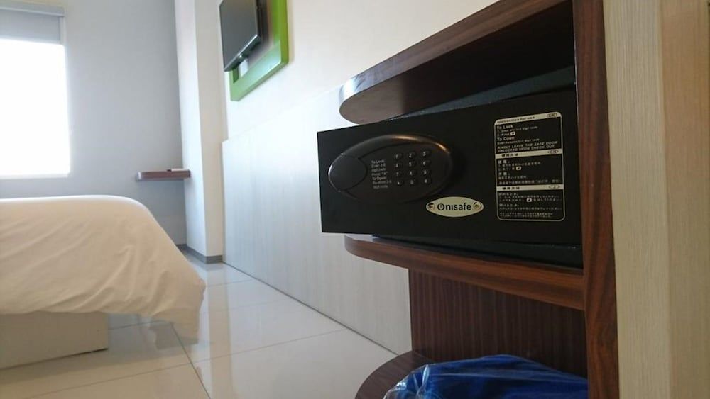 POP! Hotel Pasar Baru Jakarta Room (Pop!) 6