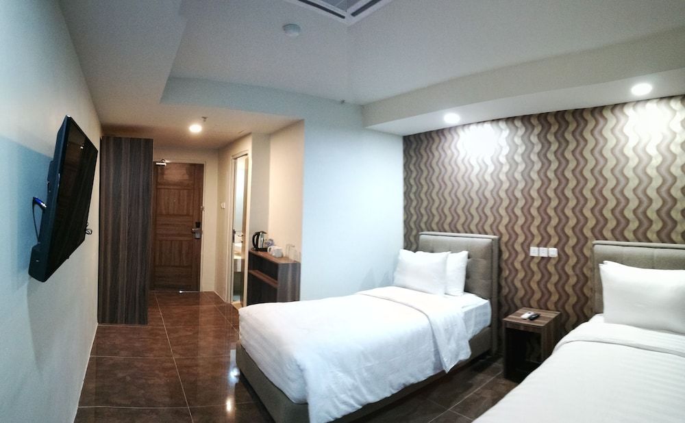 undefined Win Premier Mangga Besar 4