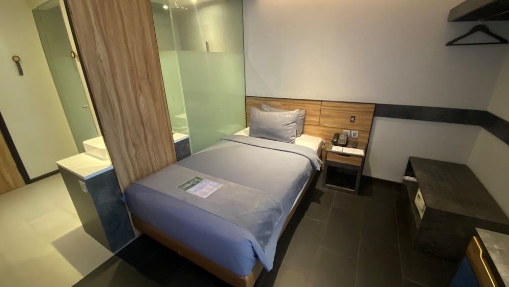 undefined Erian Hotel 7