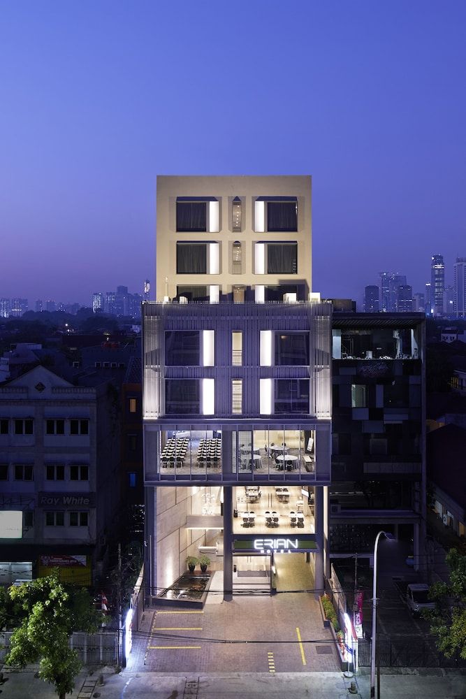 undefined Erian Hotel 6