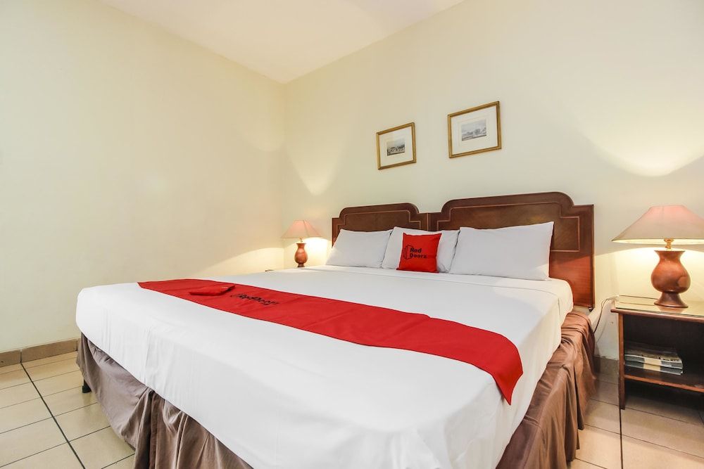 RedDoorz Plus near GBK Senayan Economy Room 3