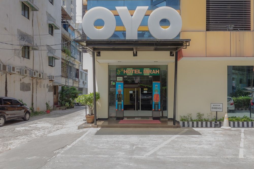 undefined OYO 180 Hotel Mirah