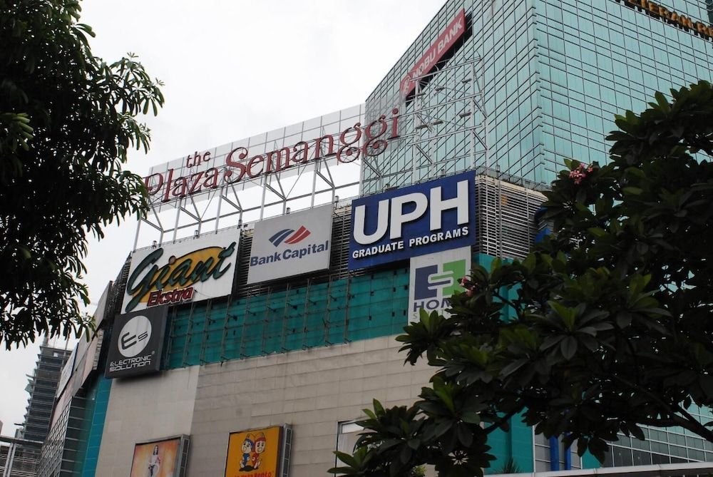 undefined RedDoorz Plus near Semanggi 6