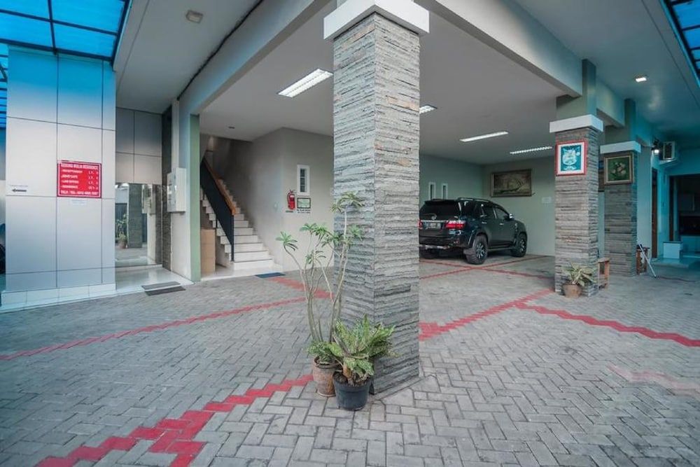 undefined RedDoorz Plus near Semanggi 3