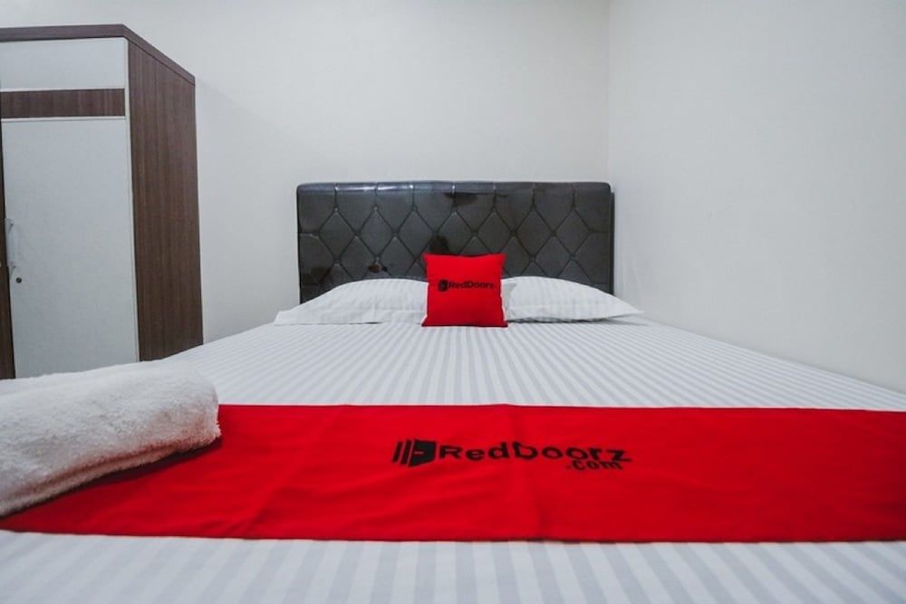 undefined RedDoorz Plus near Semanggi 8