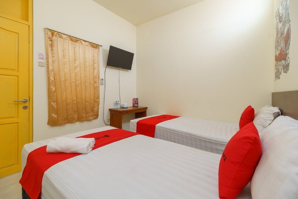 undefined RedDoorz @ Tanjung Duren 6