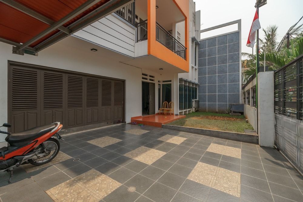 undefined RedDoorz @ Tanjung Duren 4