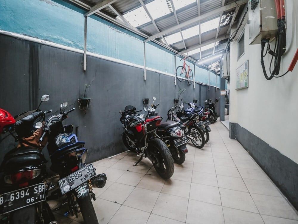undefined RedDoorz near Lokasari Mangga Besar 7 2