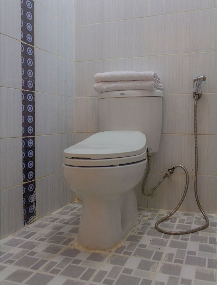 OYO 649 K68 Residence Deluxe Double Room, 1 Double Bed 6