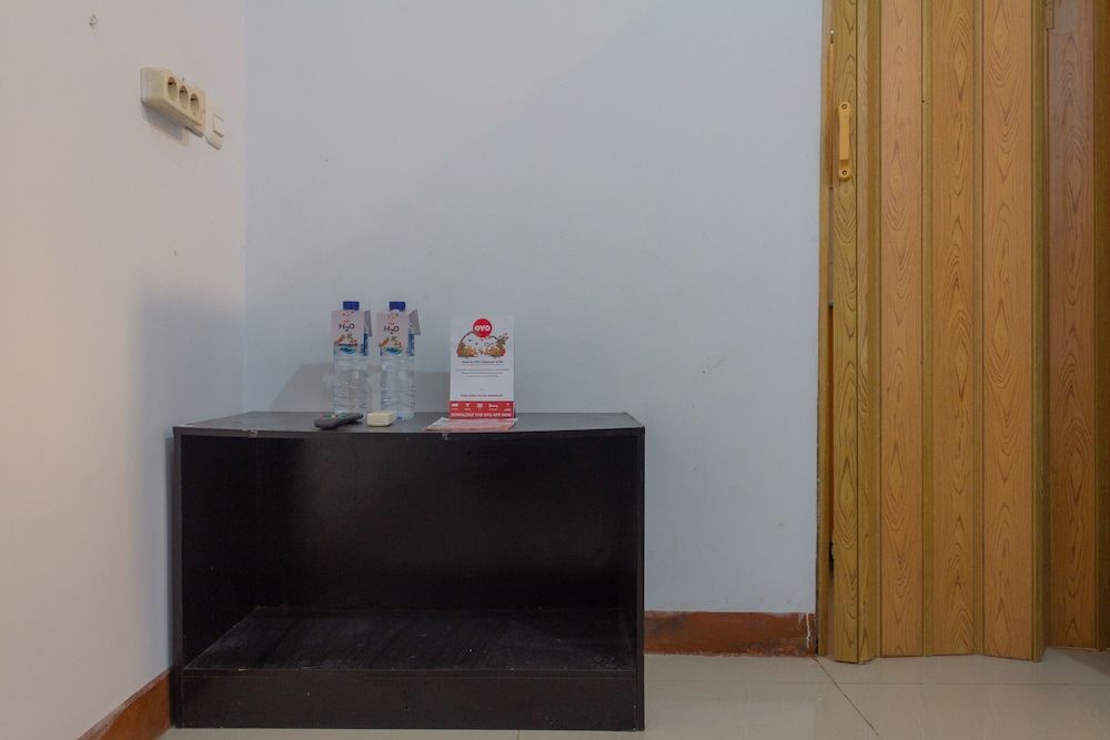 OYO 649 K68 Residence Deluxe Double Room, 1 Double Bed 5