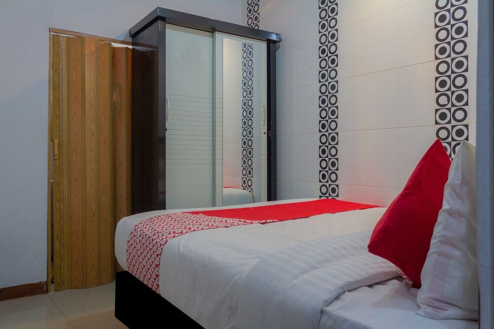 undefined OYO 649 K68 Residence 4