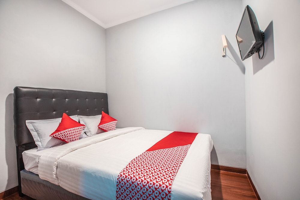 undefined OYO 842 Arafuru Residence 8