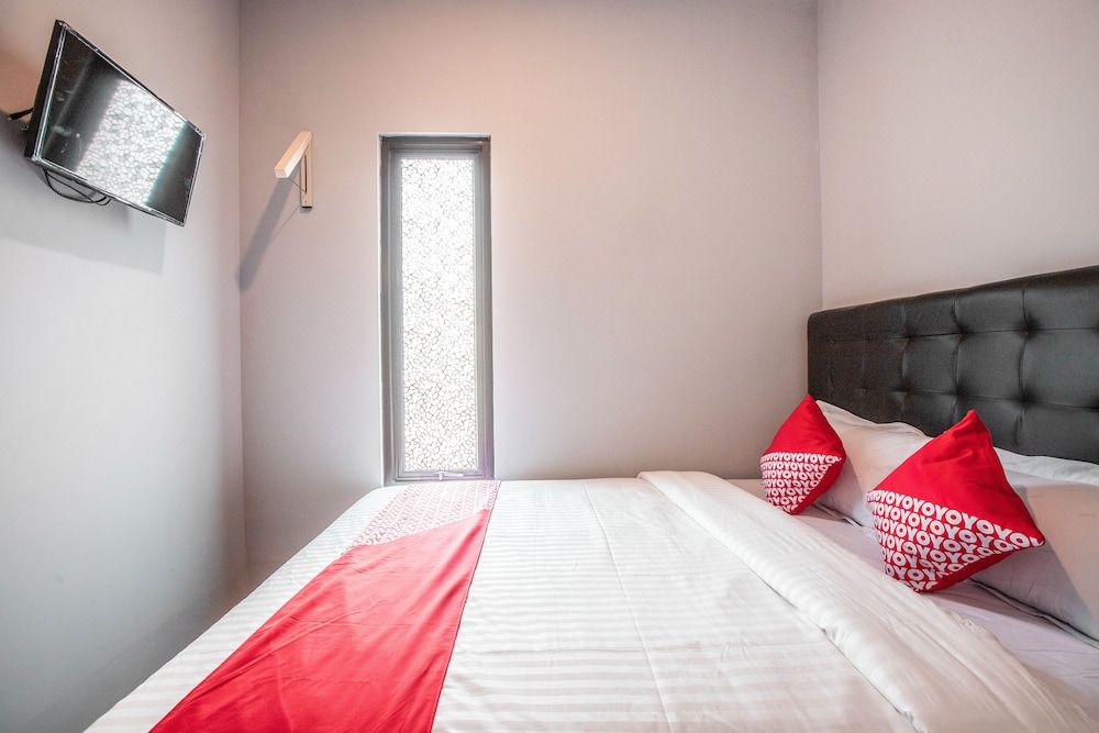 OYO 842 Arafuru Residence Standard Double Room 7