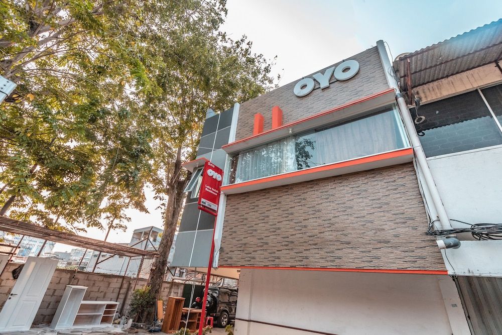 OYO 878 Loka Indah Residence Near Lokasari Square