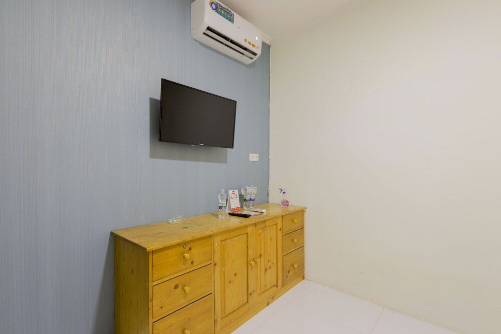 OYO 878 Loka Indah Residence Near Lokasari Square Standard Double Room 6