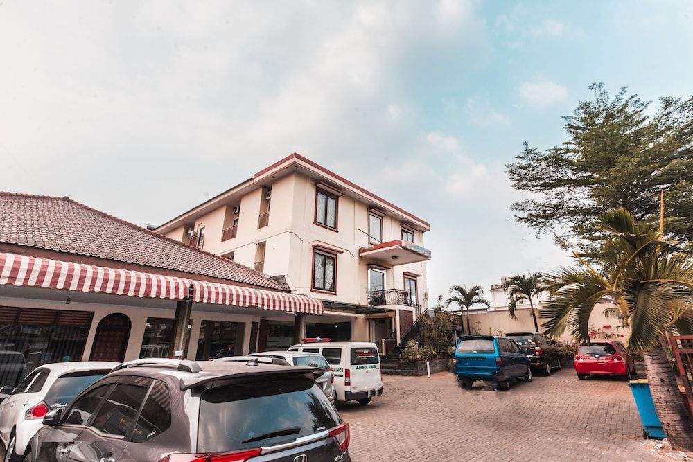 undefined OYO 1667 Wisma Lux Barkah