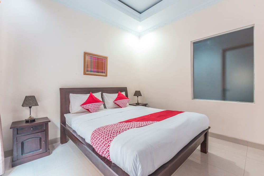 undefined OYO 1667 Wisma Lux Barkah 7