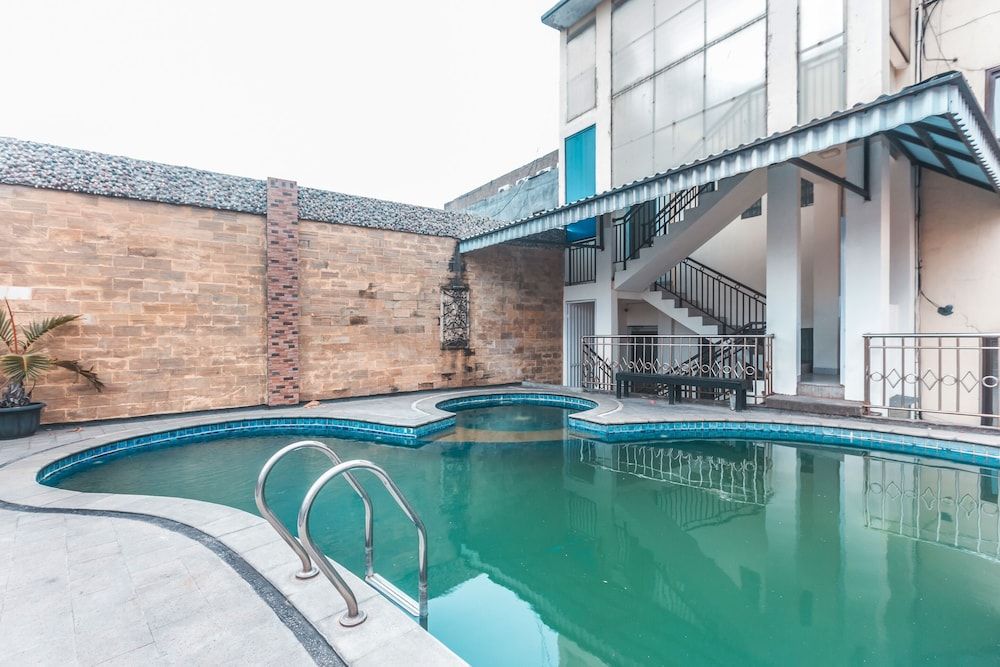 undefined OYO 1667 Wisma Lux Barkah 3