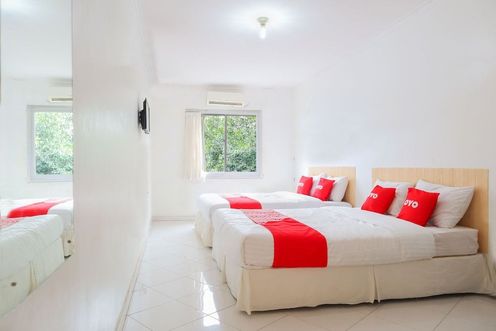 OYO 1967 Hotel House of Eva Syariah Family Room