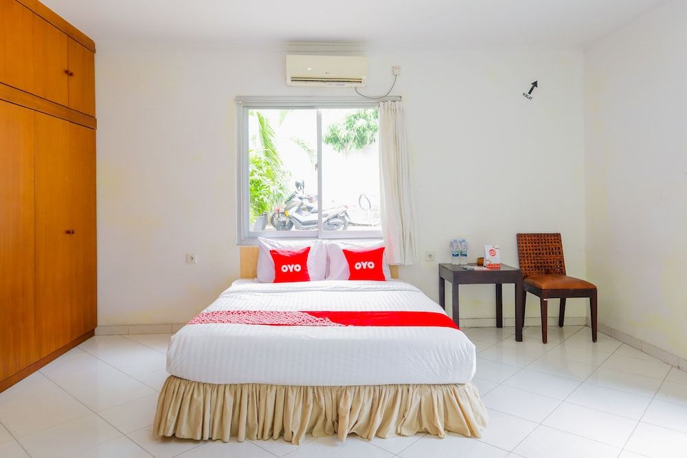 OYO 1967 Hotel House of Eva Syariah Standard Double Room 3